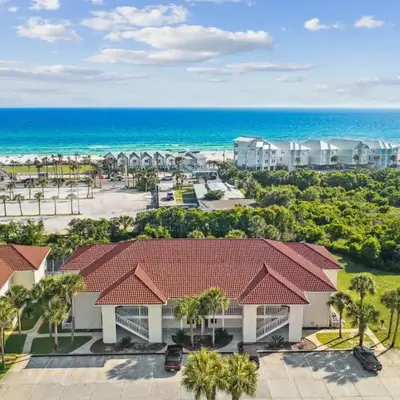 Seaspray Hideaway Sleeps 8 Pools Beach Access