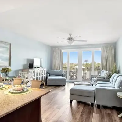 Laketown Wharf #0109
