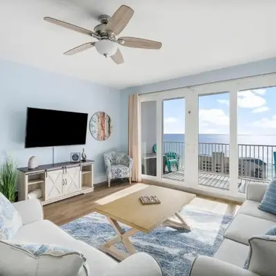 Laketown Wharf #1824