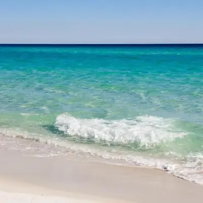 Treasure Tides–3BR Beachfront Corner Unit sleeps 8 with Stunning Gulf Views!