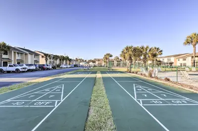 Gallery image of Walk to Shore Getaway with Resort Perks in PCB! in Panama City Beach