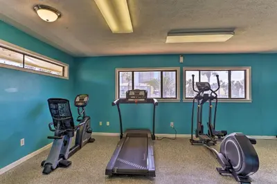 Gallery image of Walk to Shore Getaway with Resort Perks in PCB! in Panama City Beach